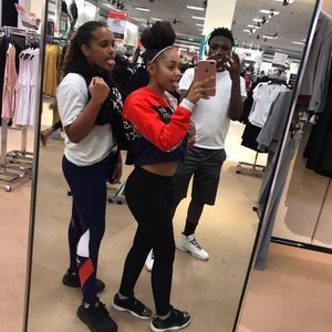 Meet your Posher, Mya